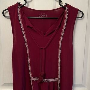 Ann Taylor Loft S Women's
Keyhole Tassel Tie Tank Top
Blouse Burgundy Boho